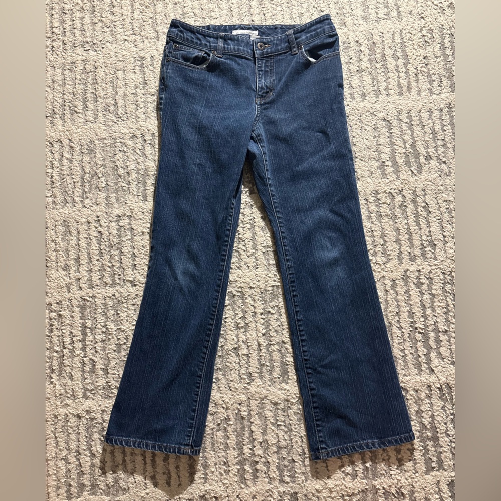 Chicos platinum dark wash blue boot cut jeans size 4short